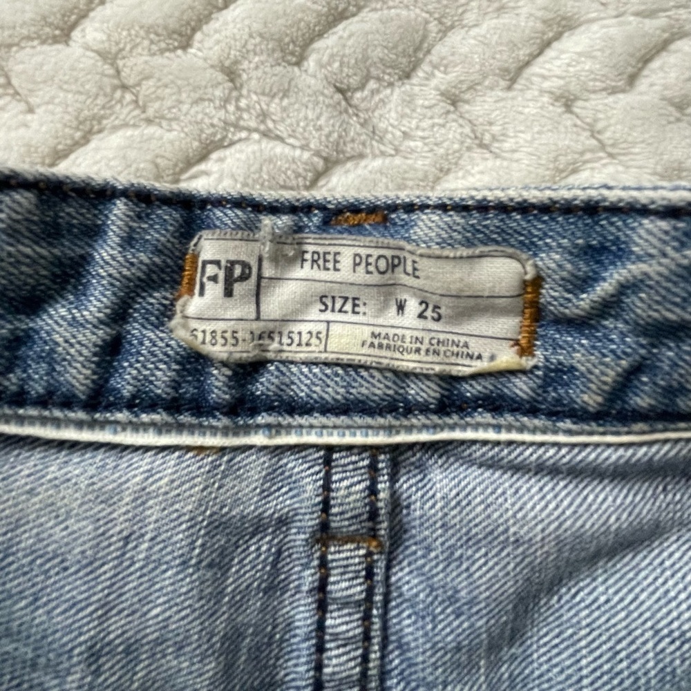 Frayed Free People Denim‎ Shorts - Picture 3 of 8